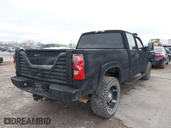 2003 Chevrolet Silverado 1500HD LS with VIN 1GCGK13U23F194464, listed as a IAAI auction lot 41565572 with Not Provided miles and . Bid and sale history available at DreamBid. Image 4.