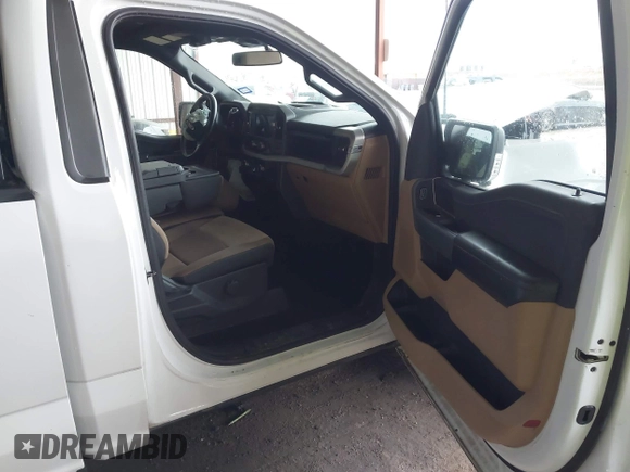 2022 Ford F-150 XL with VIN 1FTMF1CP0NKD88843, listed as a IAAI auction lot 41537782 with 115,316 mi miles. Bid and sale history available at carsss.com. Image 5.