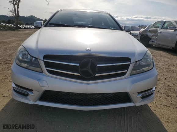 2015 Mercedes-Benz C-Class C 250 with VIN WDDGJ4HB4FG439586, listed as a Copart auction lot 52242175 with 85,622 mi miles and Clean Title. Bid and sale history available at carsss.com. Image 5.