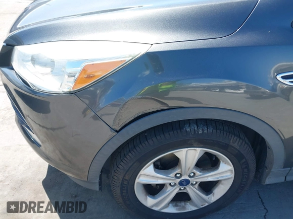 2015 Ford Escape SE with VIN 1FMCU0G78FUB96030, listed as a IAAI auction lot 41949876 with 172,940 mi miles. Bid and sale history available at carsss.com. Image 6.