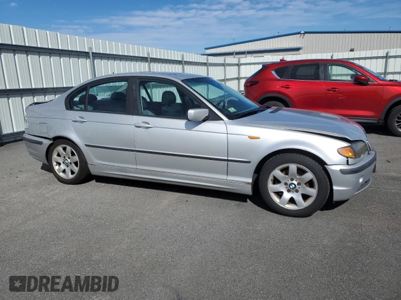 1999 BMW 3 Series 323i z VIN WBAAM3336XCA80249, wystawiony jako Copart lot #48533245 z przebiegiem 235 477 mil mil oraz Czysty tytuł • Clean title. Historia ofert i sprzedaży dostępna na DreamBid. Obrazek 4.