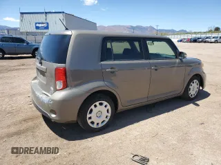 2013 Scion xB z VIN JTLZE4FE8DJ033819, wystawiony jako Copart lot #55435525 z przebiegiem 153 103 mil mil oraz Szkody całkowita. Historia ofert i sprzedaży dostępna na DreamBid. Obrazek 3.