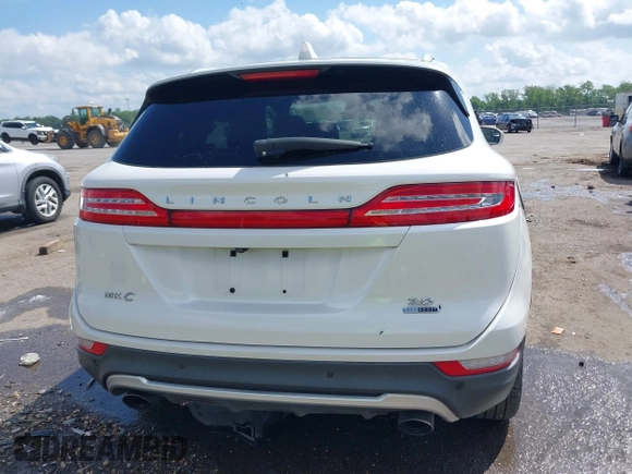2015 Lincoln MKC with VIN 5LMCJ1A96FUJ44904, listed as a IAAI auction lot 42124974 with 66,044 mi miles and . Bid and sale history available at DreamBid. Image 17.