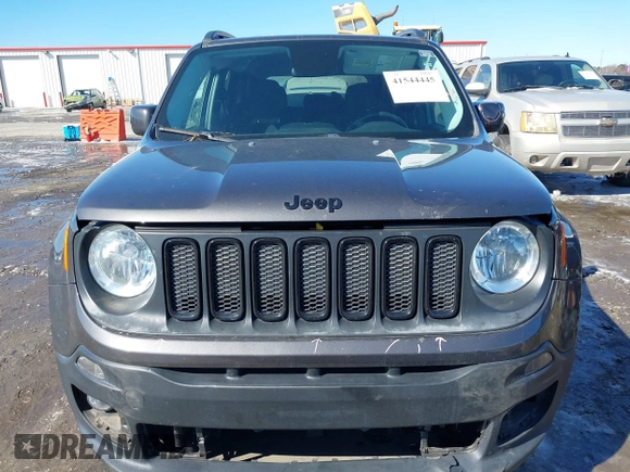 2017 Jeep Renegade Latitude with VIN ZACCJBBB7HPG48462, listed as a IAAI auction lot 41544445 with 94,594 mi miles. Bid and sale history available at carsss.com. Image 12.