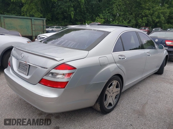 2007 Mercedes-Benz S 550 с VIN WDDNG71X37A116065, выставлен на аукционе IAAI как лот 42349553 с пробегом 139 572 миль миль и . История ставок и продаж доступна на DreamBid. Изображение 4.
