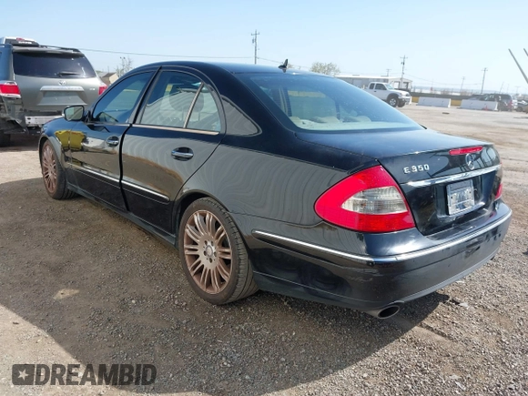2008 Mercedes-Benz E 350 Luxury z VIN WDBUF56X58B307650, wystawiony jako IAAI lot #42004345 z przebiegiem 140 484 mil mil oraz . Historia ofert i sprzedaży dostępna na DreamBid. Obrazek 3.
