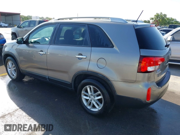 2014 Kia Sorento LX with VIN 5XYKT4A67EG528288, listed as a IAAI auction lot 42036077 with 67,835 mi miles. Bid and sale history available at carsss.com. Image 3.