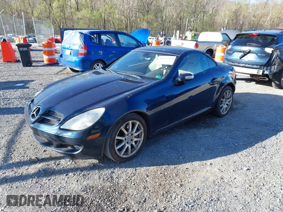 2005 Mercedes-Benz SLK 230/320 z VIN WDBWK56F55F040655, wystawiony jako IAAI lot #41971320 z przebiegiem 65 332 mil mil oraz . Historia ofert i sprzedaży dostępna na DreamBid. Obrazek 17.