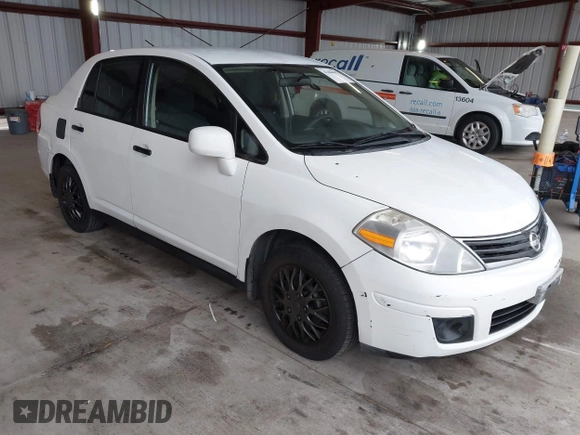 2010 Nissan Versa 1.8 S with VIN 3N1BC1AP7AL414885, listed as a IAAI auction lot 41484047 with 200,905 mi miles. Bid and sale history available at carsss.com. Image 1.