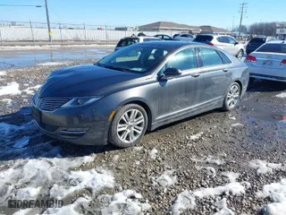 2016 Lincoln MKZ with VIN 3LN6L2JK1GR623839, listed as a IAAI auction lot 41652096 with 109,931 mi miles. Bid and sale history available at carsss.com. Image 2.