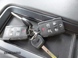 2019 Chevrolet Tahoe LT z VIN 1GNSKBKC6KR266831, wystawiony jako IAAI lot #42174593 z przebiegiem 103 199 mil mil oraz . Historia ofert i sprzedaży dostępna na DreamBid. Obrazek 11.