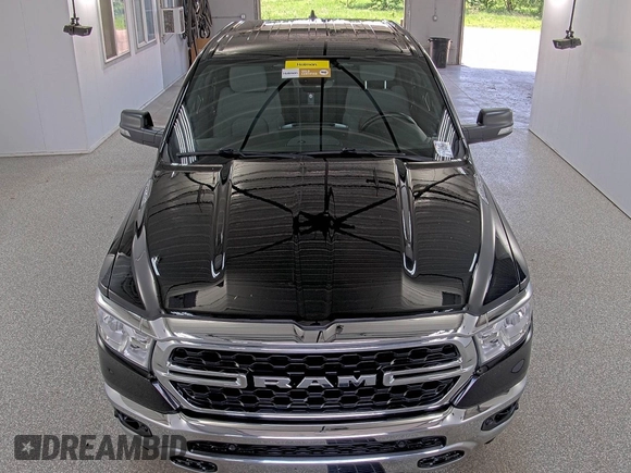 2022 Ram 1500 Big Horn z VIN 1C6RRFFG3NN179009, wystawiony jako IAAI lot #42521052 z przebiegiem 60 189 mil mil oraz . Historia ofert i sprzedaży dostępna na DreamBid. Obrazek 32.