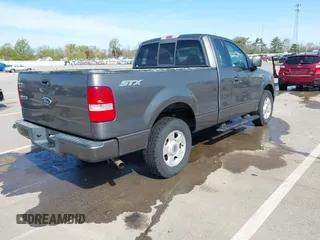 2004 Ford F-150 XL z VIN 1FTRF12W24NC11903, wystawiony jako IAAI lot #42092090 z przebiegiem 236 732 mil mil oraz . Historia ofert i sprzedaży dostępna na DreamBid. Obrazek 4.