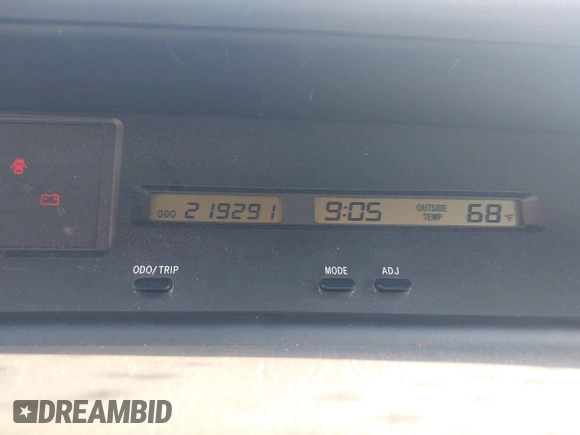 2004 Toyota Avalon XL z VIN 4T1BF28B14U346741, wystawiony jako IAAI lot #42252769 z przebiegiem 219 291 mil mil oraz . Historia ofert i sprzedaży dostępna na DreamBid. Obrazek 7.