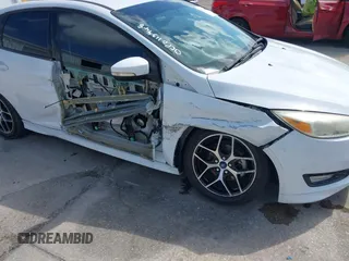 2016 Ford Focus SE with VIN 1FADP3F2XGL356462, listed as a IAAI auction lot 41941656 with 85,904 mi miles. Bid and sale history available at carsss.com. Image 6.