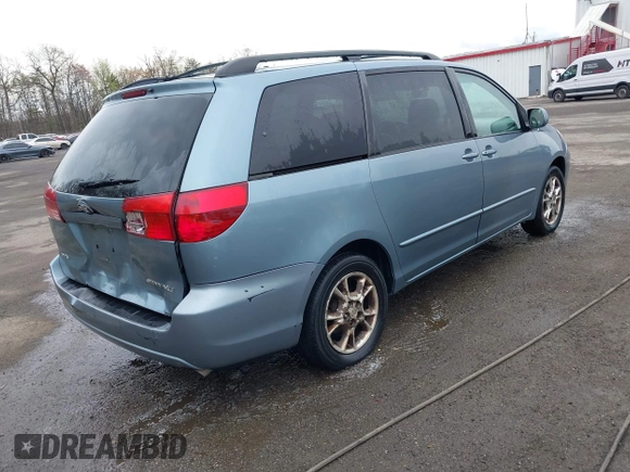 2005 Toyota Sienna XLE with VIN 5TDZA22C95S386560, listed as a IAAI auction lot 41943555 with 230,708 mi miles and . Bid and sale history available at DreamBid. Image 4.