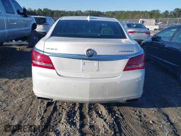 2015 Buick LaCrosse Leather with VIN 1G4GB5G30FF249390, listed as a IAAI auction lot 41613695 with 111,418 mi miles. Bid and sale history available at carsss.com. Image 17.