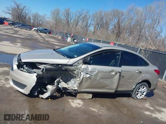 2017 Ford Focus SE с VIN 1FADP3F26HL262127, выставлен на аукционе IAAI как лот 41833846 с пробегом 110 334 миль миль и . История ставок и продаж доступна на DreamBid. Изображение 6.