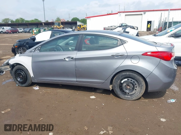 2012 Hyundai Elantra GLS с VIN KMHDH4AE8CU373419, выставлен на аукционе IAAI как лот 42356166 с пробегом 76 259 миль миль и . История ставок и продаж доступна на DreamBid. Изображение 15.
