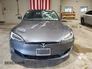 2017 Tesla Model S 100D with VIN 5YJSA1E29HF210731, listed as a Copart auction lot 56762565 with 114,117 mi miles and Salvage title. Bid and sale history available at DreamBid. Image 5.