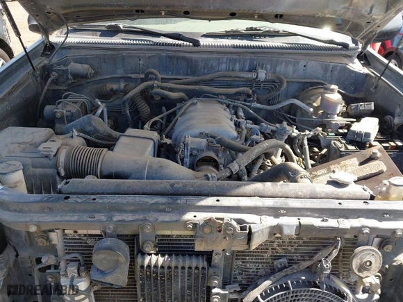 2004 Toyota Sequoia SR5 with VIN 5TDZT34A84S215261, listed as a IAAI auction lot 41996939 with 282,992 mi miles. Bid and sale history available at carsss.com. Image 10.