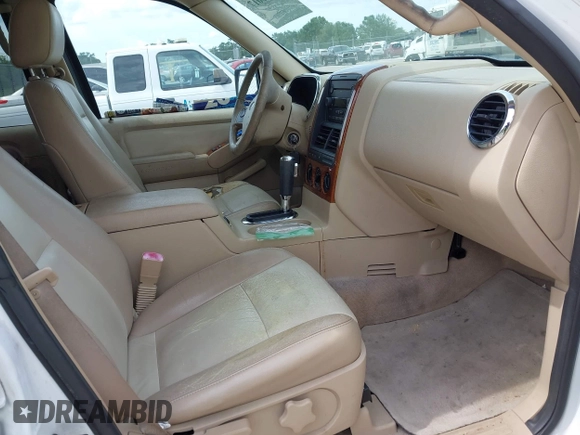2006 Ford Explorer Eddie Bauer with VIN 1FMEU64E26UA98335, listed as a IAAI auction lot 42655017 with 220,365 mi miles and . Bid and sale history available at DreamBid. Image 5.