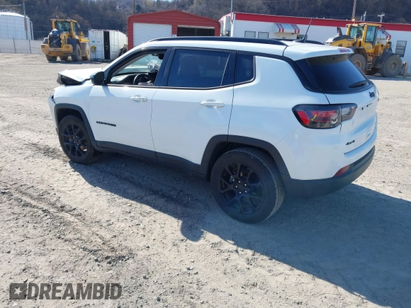 2022 Jeep Compass Latitude Lux с VIN 3C4NJDFB5NT172425, выставлен на аукционе IAAI как лот 41800293 с пробегом 34 588 миль миль и . История ставок и продаж доступна на DreamBid. Изображение 3.