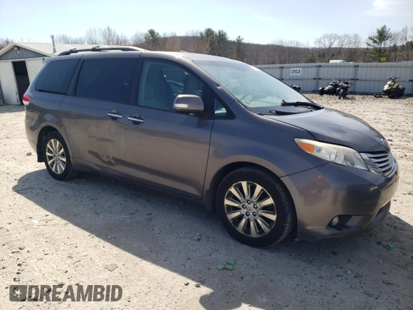 2013 Toyota Sienna XLE with VIN 5TDDK3DC0DS053561, listed as a Copart auction lot 53786685 with 332,714 mi miles and Clean Title. Bid and sale history available at DreamBid. Image 4.