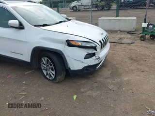 2018 Jeep Cherokee Limited с VIN 1C4PJMDB0JD598244, выставлен на аукционе IAAI как лот 42495342 с пробегом Не указан миль и . История ставок и продаж доступна на DreamBid. Изображение 16.