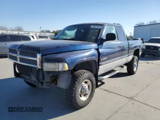 2001 Dodge Ram 2500 with VIN 3B7KF23631G183975, listed as a Copart auction lot 42561905 with 152,258 mi miles and Salvage Title. Bid and sale history available at carsss.com. Image 1.
