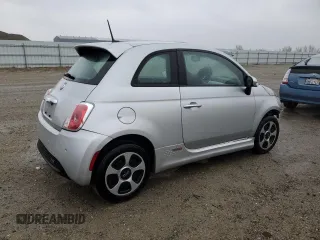 2014 FIAT 500e with VIN 3C3CFFGE0ET266858, listed as a Copart auction lot 43244475 with 33,580 mi miles and Salvage Title. Bid and sale history available at carsss.com. Image 3.