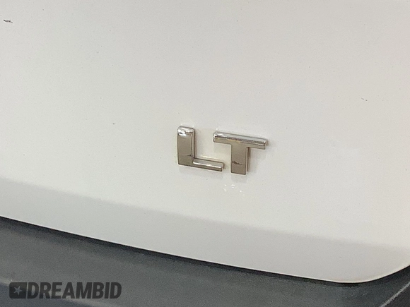2022 Chevrolet Traverse LT Cloth with VIN 1GNERGKWXNJ113470, listed as a IAAI auction lot 42154510 with 89,184 mi miles. Bid and sale history available at carsss.com. Image 1.