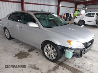 2009 Toyota Avalon XL with VIN 4T1BK36B79U342611, listed as a IAAI auction lot 41611165 with 252,274 mi miles. Bid and sale history available at carsss.com. Image 1.