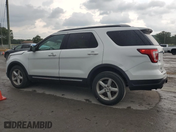 2018 Ford Explorer XLT with VIN 1FM5K7DH0JGA23596, listed as a Copart auction lot 59848265 with 91,497 mi miles and Salvage title. Bid and sale history available at DreamBid. Image 2.