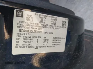 2010 Chevrolet Silverado 1500 LS with VIN 1GCSKREA0AZ298569, listed as a IAAI auction lot 41803894 with 222,614 mi miles and . Bid and sale history available at DreamBid. Image 9.