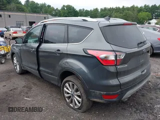 2018 Ford Escape Titanium с VIN 1FMCU9J93JUB18374, выставлен на аукционе IAAI как лот 42652204 с пробегом 63 609 миль миль и . История ставок и продаж доступна на DreamBid. Изображение 14.