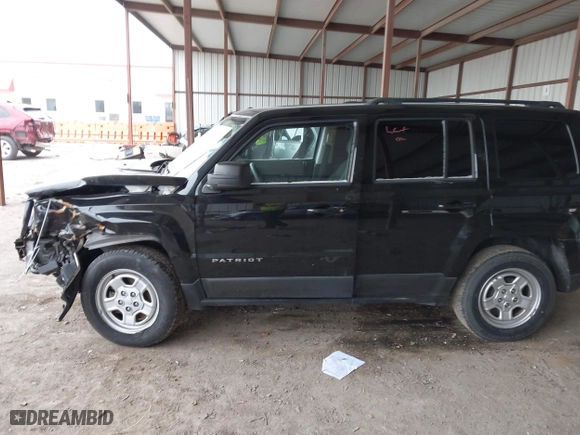 2016 Jeep Patriot Sport with VIN 1C4NJPBB2GD763490, listed as a IAAI auction lot 41613265 with 104,806 mi miles. Bid and sale history available at carsss.com. Image 14.