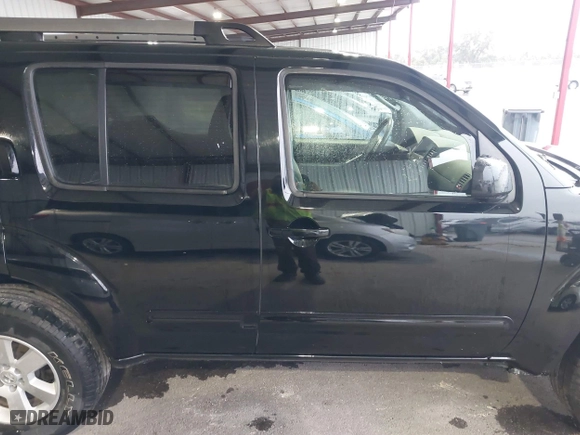 2011 Nissan Pathfinder LE with VIN 5N1AR1NB8BC633188, listed as a IAAI auction lot 41608356 with 128,377 mi miles. Bid and sale history available at carsss.com. Image 13.