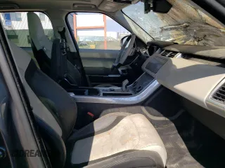 2019 Land Rover Range Rover Sport SVR with VIN SALWZ2SE1KA821229, listed as a Copart auction lot 46213362 with Not Provided miles and Non Repairable. Bid and sale history available at DreamBid. Image 5.