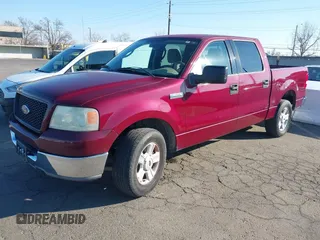 2004 Ford F-150 XLT with VIN 1FTRW12W84KC11390, listed as a IAAI auction lot 41461317 with 173,832 mi miles. Bid and sale history available at carsss.com. Image 2.