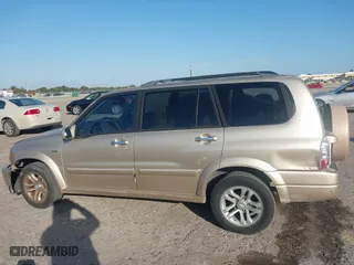 2006 Suzuki XL-7 with VIN JS3TY92V064101982, listed as a IAAI auction lot 41284585 with 237,353 mi miles. Bid and sale history available at carsss.com. Image 14.
