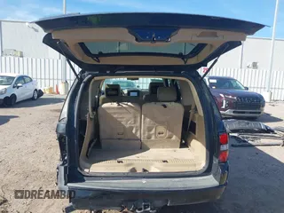 2010 Ford Explorer XLT with VIN 1FMEU6DE9AUA38321, listed as a IAAI auction lot 41817817 with 204,623 mi miles. Bid and sale history available at carsss.com. Image 17.