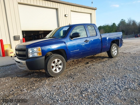 2013 Chevrolet Silverado 1500 LT with VIN 1GCRCSE09DZ338310, listed as a IAAI auction lot 41509184 with 174,403 mi miles. Bid and sale history available at carsss.com. Image 18.