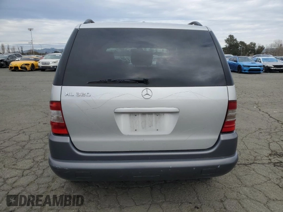 1999 Mercedes-Benz M 320/430/500 z VIN 4JGAB54E2XA142741, wystawiony jako Copart lot #45057045 z przebiegiem 72 285 mil mil oraz Szkoda całkowita • Salvage title. Historia ofert i sprzedaży dostępna na DreamBid. Obrazek 6.