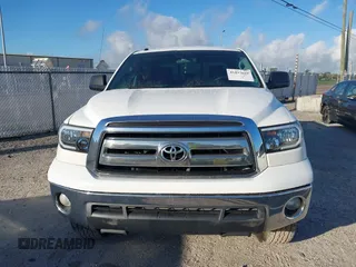 2013 Toyota Tundra с VIN 5TFRM5F1XDX054525, выставлен на аукционе IAAI как лот 41843019 с пробегом 157 047 миль миль и . История ставок и продаж доступна на DreamBid. Изображение 12.