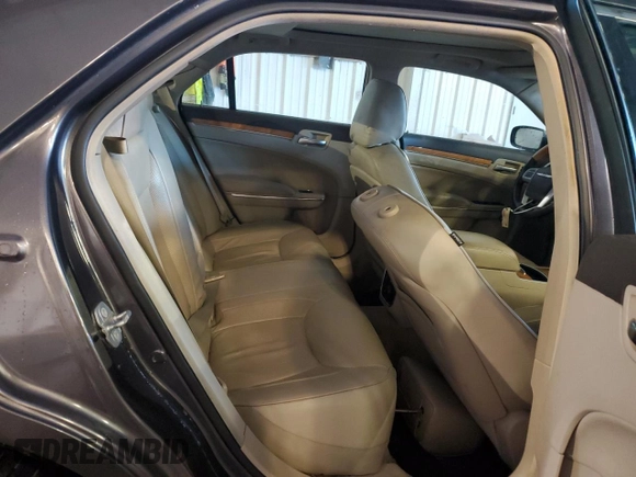 2014 Chrysler 300 C with VIN 2C3CCAKG4EH352896, listed as a Copart auction lot 43225225 with Not Provided miles and Clean Title. Bid and sale history available at carsss.com. Image 10.