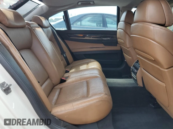 2012 BMW 7 Series 750Li с VIN WBAKB8C55CC962772, выставлен на аукционе Copart как лот 57621525 с пробегом 127 259 миль миль и Списание • Salvage title. История ставок и продаж доступна на DreamBid. Изображение 10.