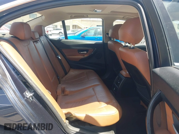 2012 BMW 3 Series 328i with VIN WBA3A5G59CNP16943, listed as a IAAI auction lot 42272421 with 195,089 mi miles and . Bid and sale history available at DreamBid. Image 8.