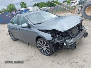 2018 Volvo S60 Inscription with VIN LYV402HKXJB167148, listed as a IAAI auction lot 42424429 with 72,126 mi miles and . Bid and sale history available at DreamBid. Image 1.