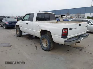 2001 Dodge 1500 with VIN 3B7HF13Z01M555854, listed as a IAAI auction lot 41555752 with 164,111 mi miles and . Bid and sale history available at DreamBid. Image 3.